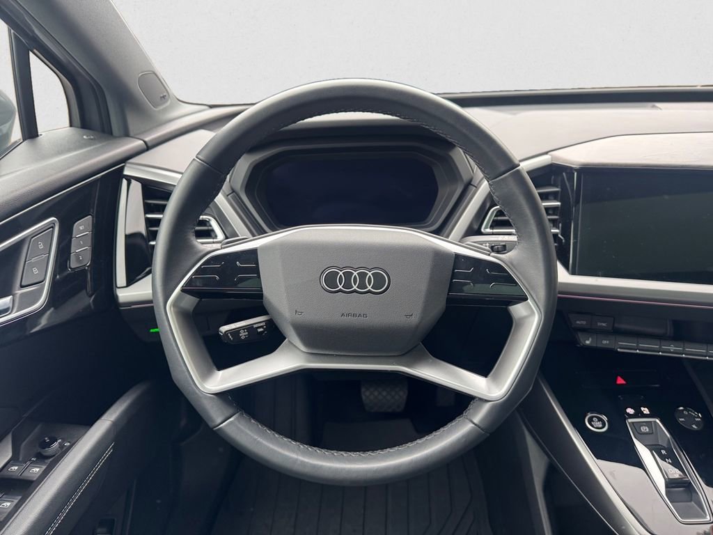 Used 2023 Audi Q4 e-tron Premium Plus w/ Premium Plus image 12