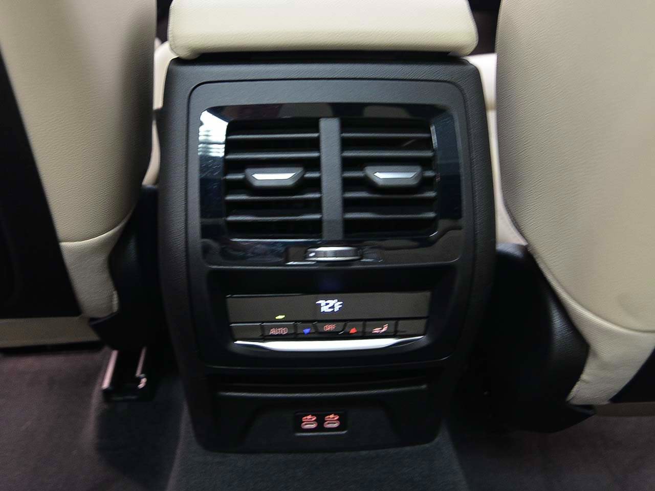 Certified 2023 BMW X3 sDrive30i w/ Premium Package image 10