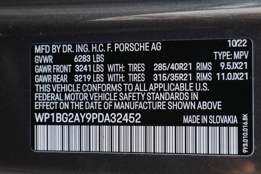 Used 2023 Porsche Cayenne GTS image 34