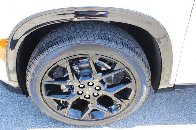 Used 2026 Chevrolet Traverse RS AWD/4WD image 3