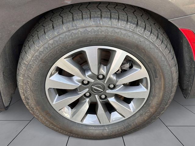 Used 2022 Chrysler Pacifica Touring-L w/ Uconnect Theater Family Group FWD image 13
