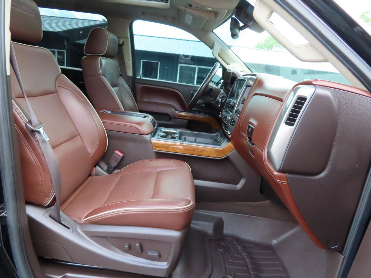 Used 2015 Chevrolet Silverado 2500 High Country w/ Duramax Plus Package AWD/4WD image 44