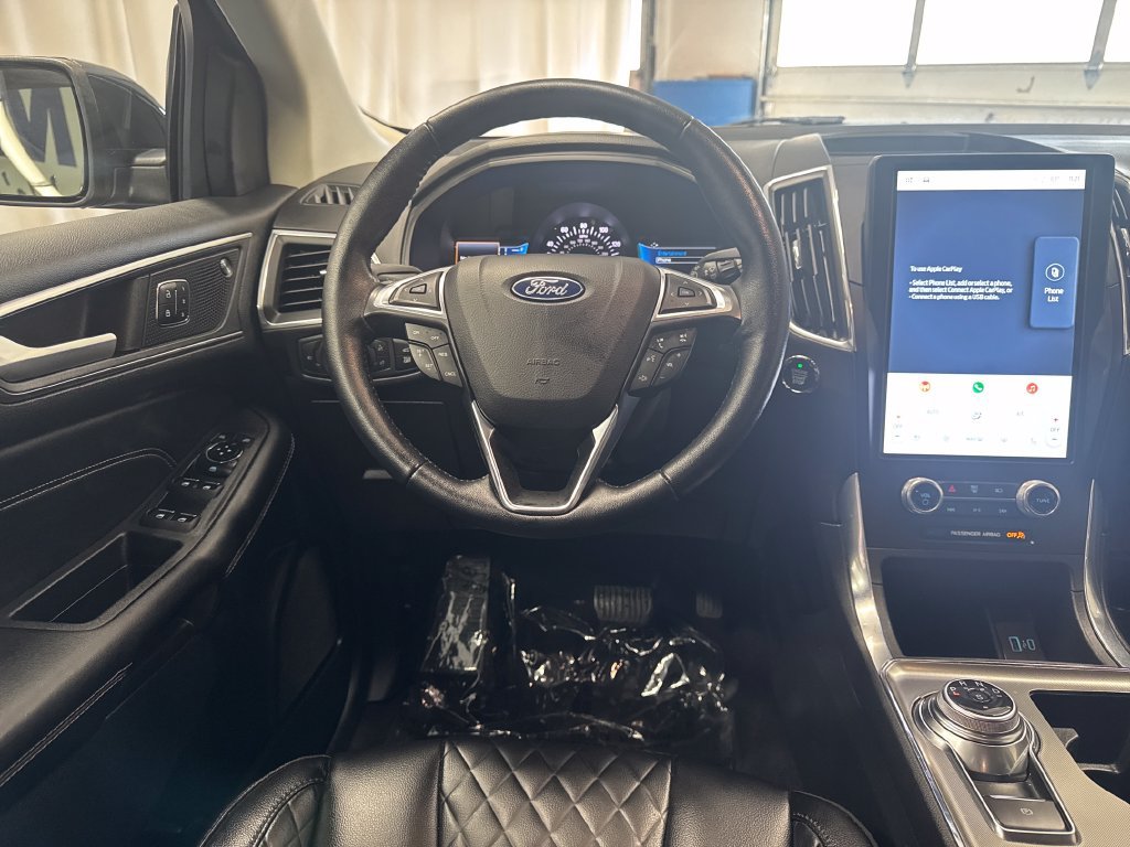 Used 2023 Ford Edge Titanium AWD/4WD image 14