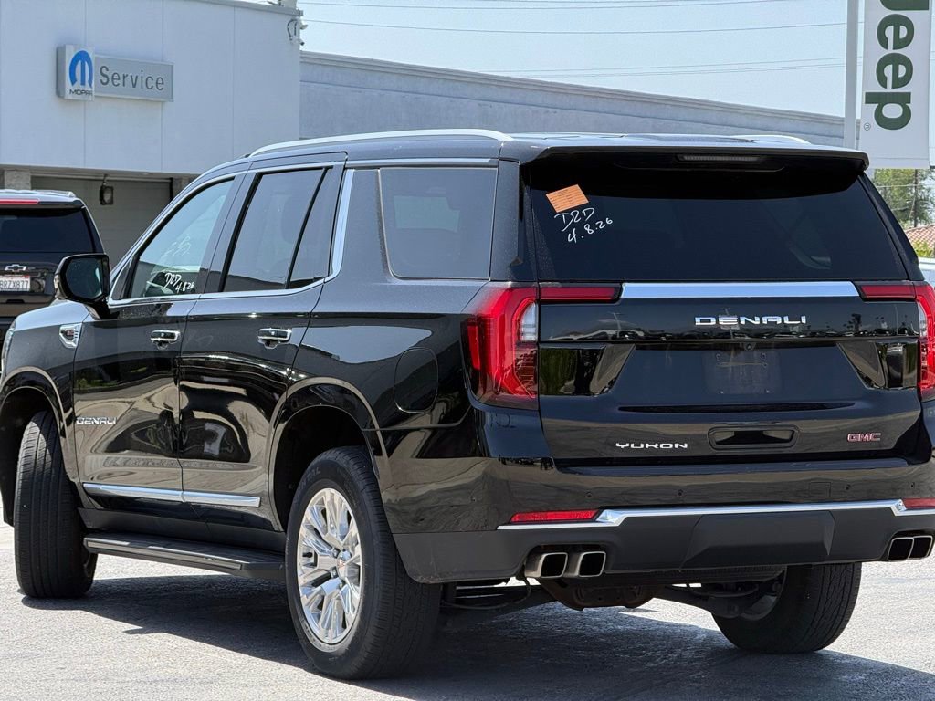 Used 2025 GMC Yukon Denali AWD/4WD image 2