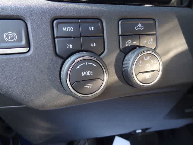Used 2023 Chevrolet Silverado 1500 RST AWD/4WD image 15