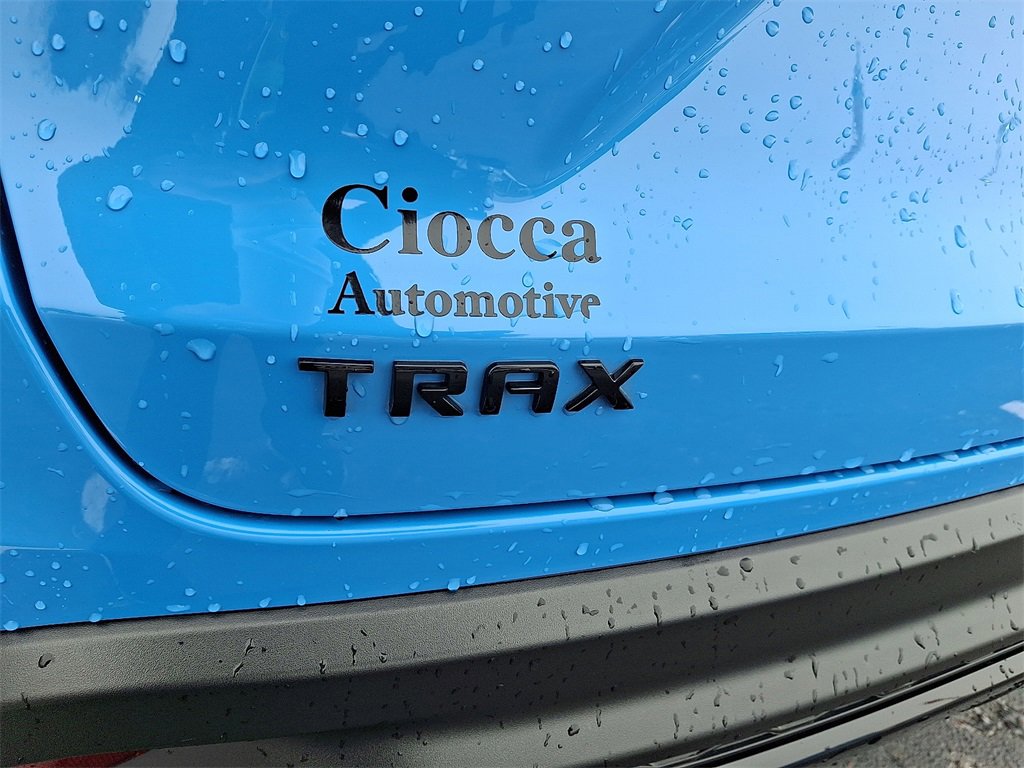 Used 2024 Chevrolet Trax RS w/ Sunroof Package image 30
