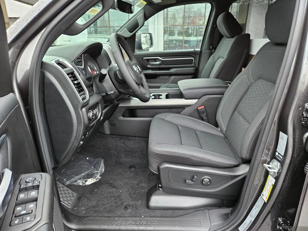 New 2026 RAM 1500 Big Horn AWD/4WD image 12