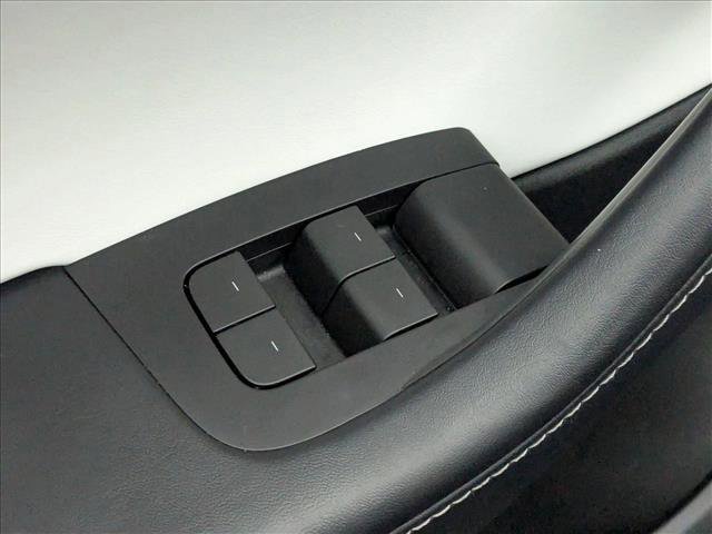 Used 2021 Tesla Model Y Performance image 11