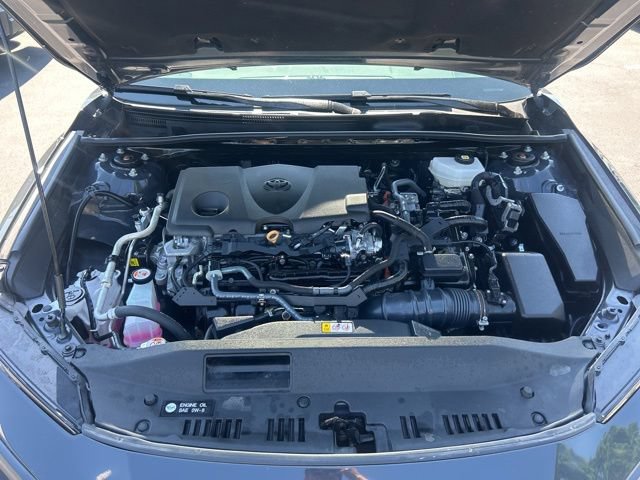 Used 2025 Toyota Camry SE FWD image 13