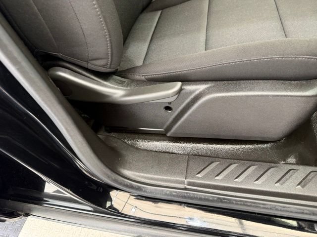 Used 2023 Chevrolet Colorado W/T RWD image 20