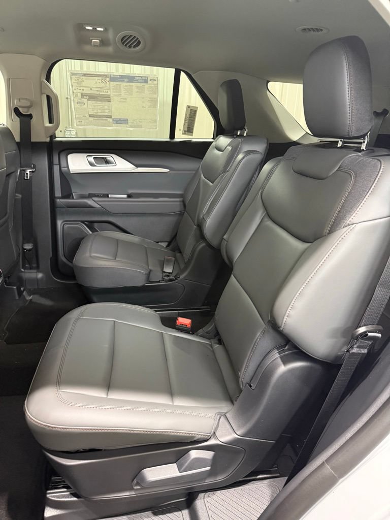 New 2026 Ford Explorer Active w/ Active Comfort Package AWD/4WD image 13