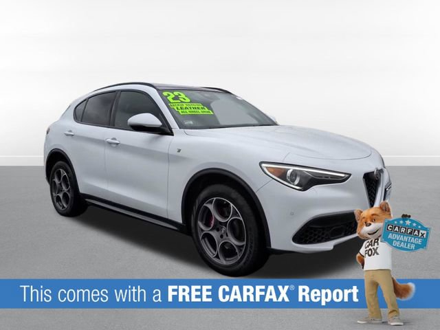 Used 2022 Alfa Romeo Stelvio Ti image 2