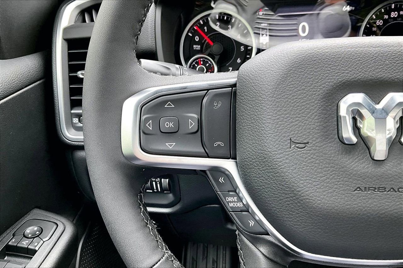 New 2026 RAM 1500 4x4 Crew Cab image 27
