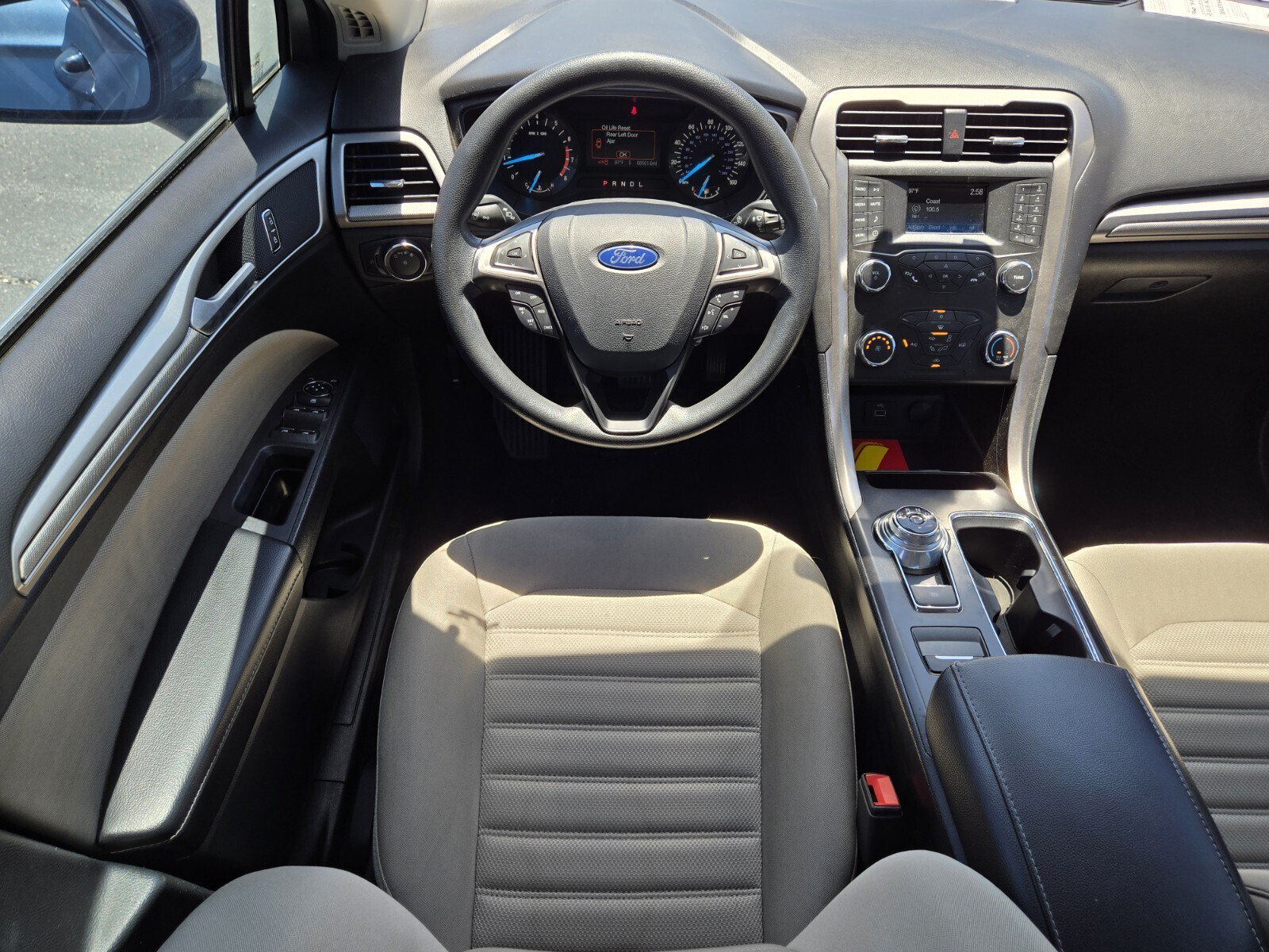 Used 2019 Ford Fusion S FWD image 9