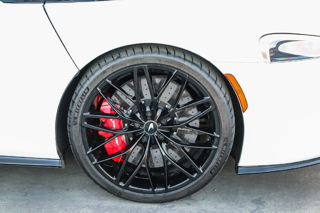 Used 2022 McLaren GT RWD image 10