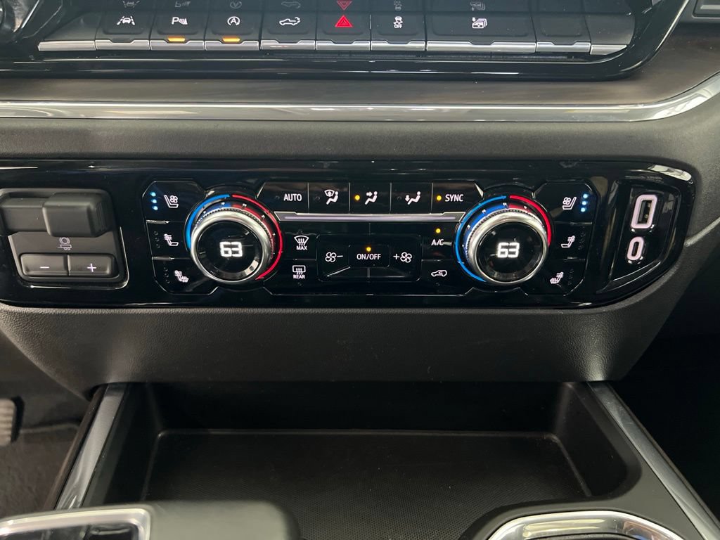 Used 2023 GMC Sierra 1500 SLT w/ SLT Premium Plus Package RWD image 18