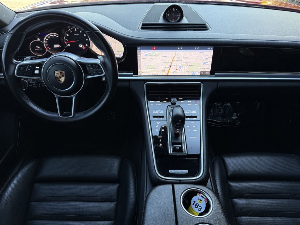 Used 2018 Porsche Panamera 4 image 23