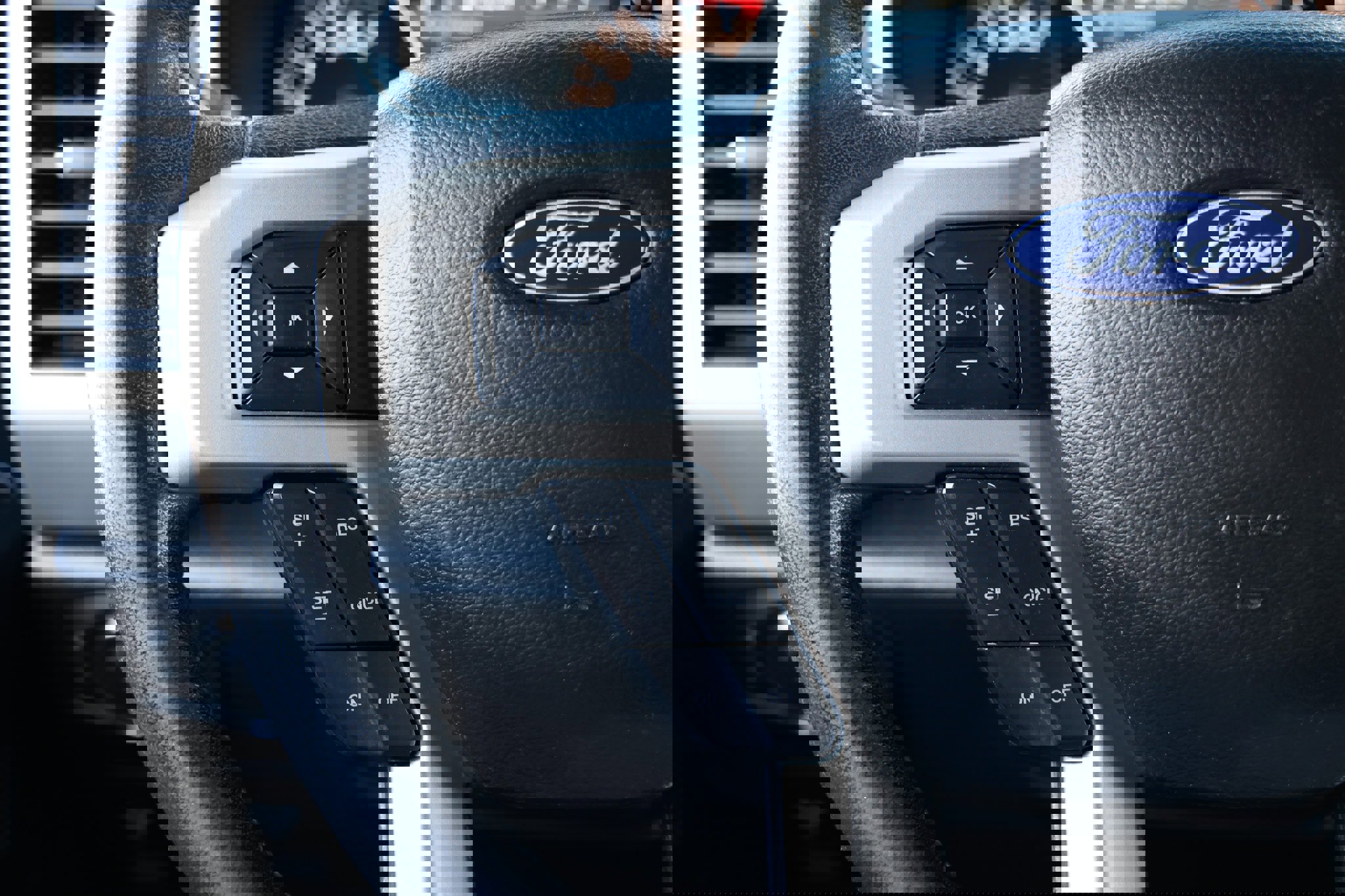 Used 2020 Ford F150 Lariat image 30