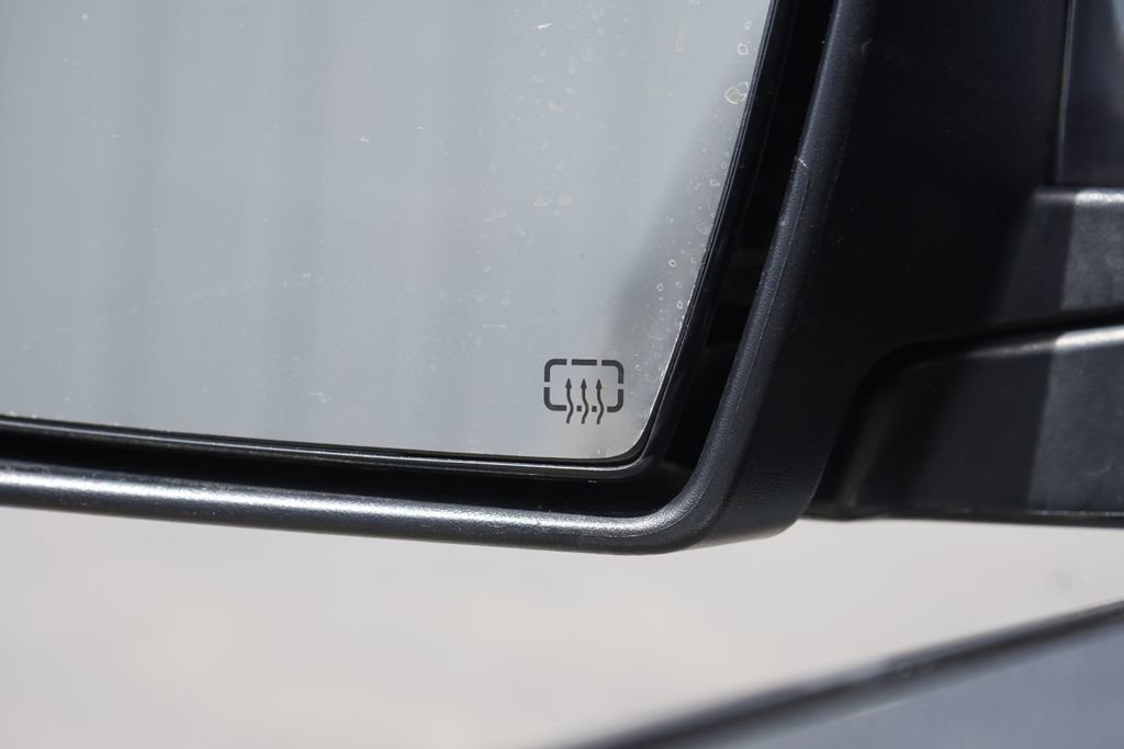 Used 2023 Jeep Compass Latitude AWD/4WD image 32