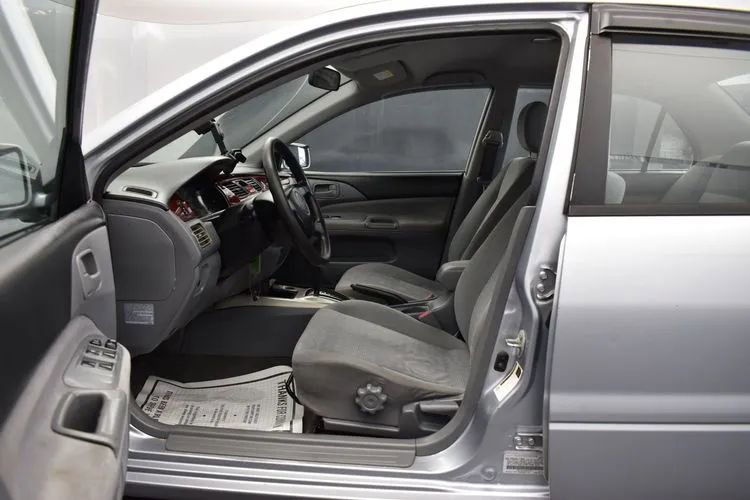 Used 2005 Mitsubishi Lancer ES FWD image 14