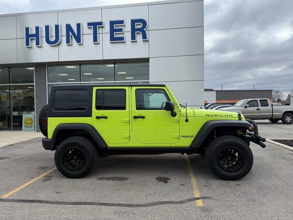 Used 2016 Jeep Wrangler Unlimited Rubicon w/ Connectivity Group image 34