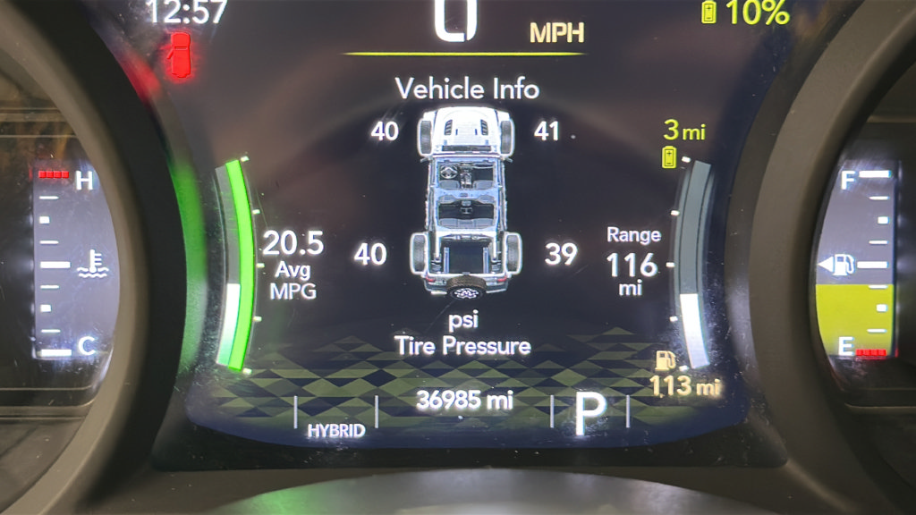 Used 2024 Jeep Wrangler Unlimited w/ Convenience Group AWD/4WD image 15