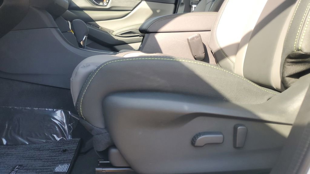 Certified 2025 Subaru Ascent Onyx Edition AWD/4WD image 7