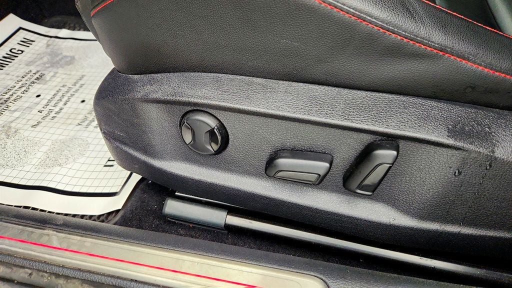 Used 2017 Volkswagen GTI SE FWD image 12