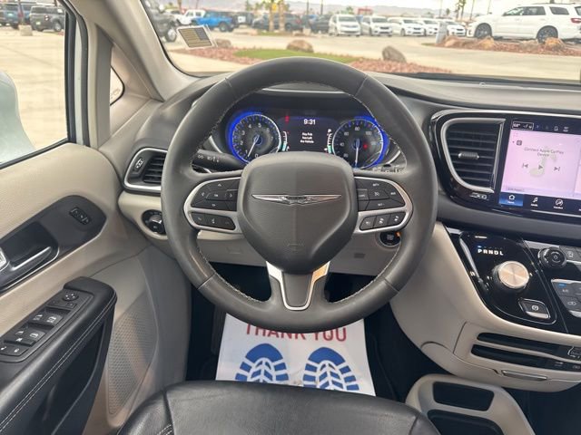 Certified 2022 Chrysler Pacifica Touring-L FWD image 15