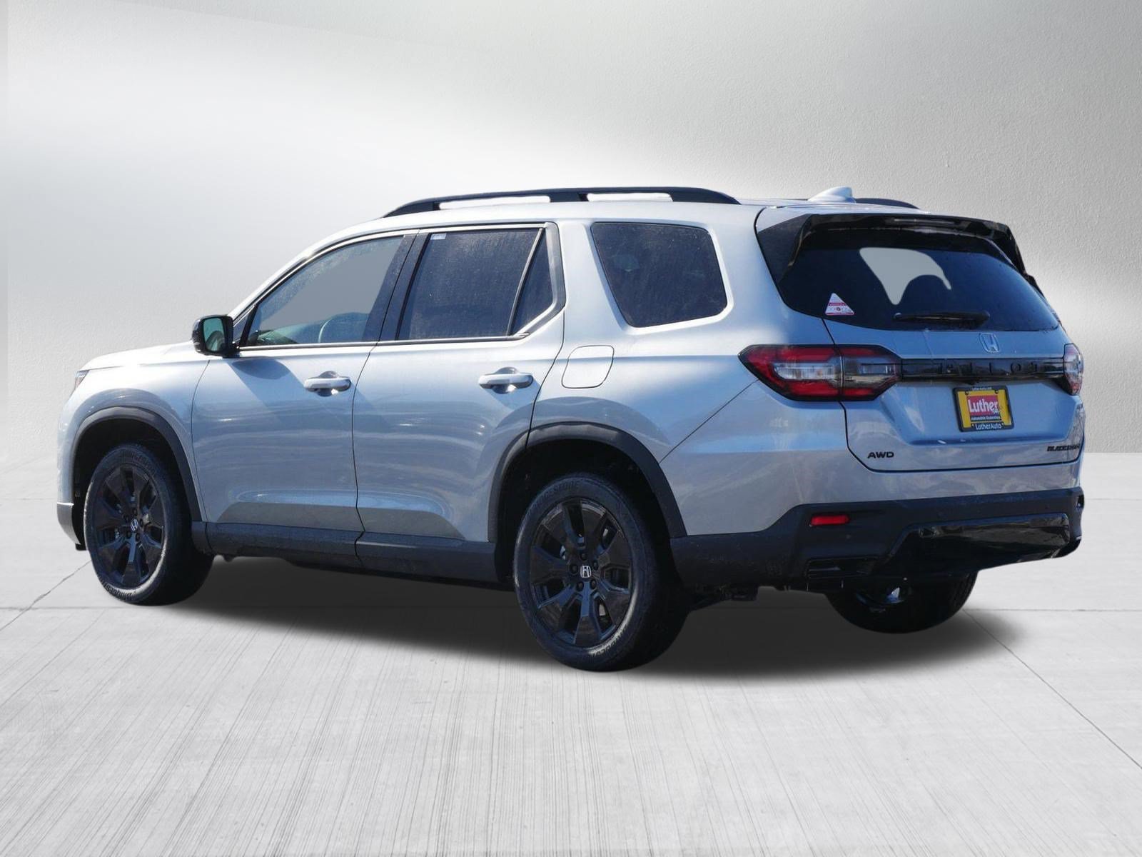 New 2026 Honda Pilot Black Edition image 5
