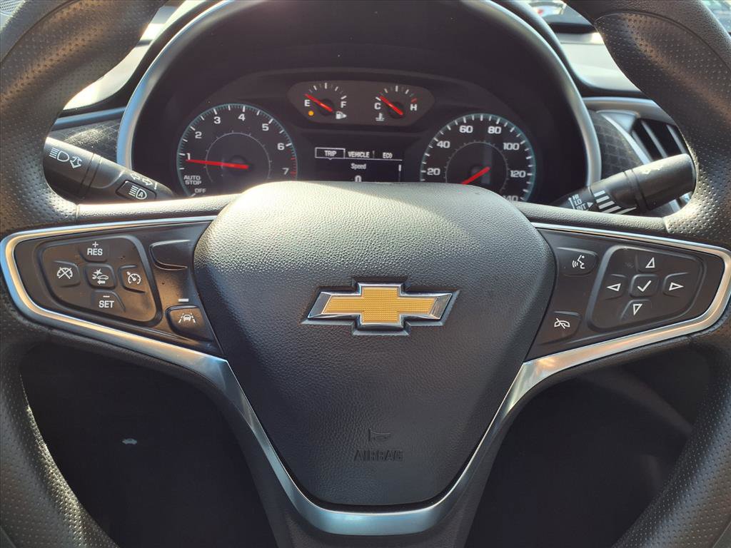 Used 2025 Chevrolet Malibu LS image 12