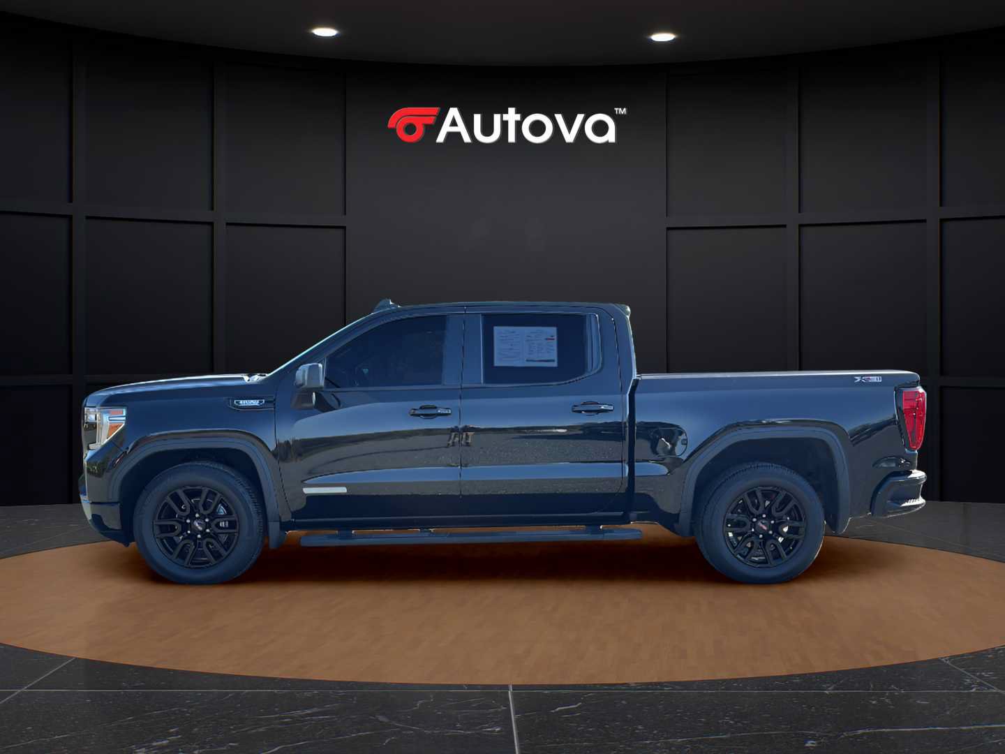 Used 2021 GMC Sierra 1500 Elevation w/ LPO, Elevation Black Package AWD/4WD image 2