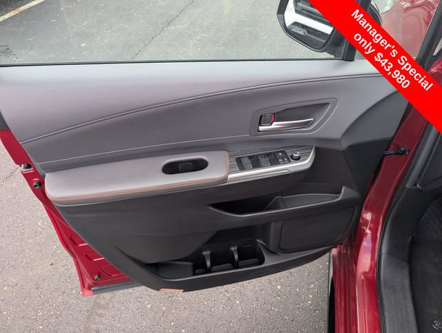 Used 2024 Toyota Sienna XSE AWD/4WD image 13