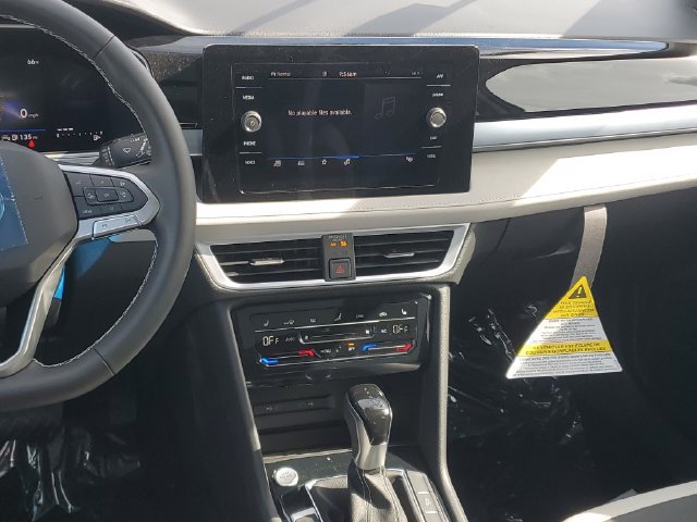 New 2027 Volkswagen Taos SE AWD/4WD image 14