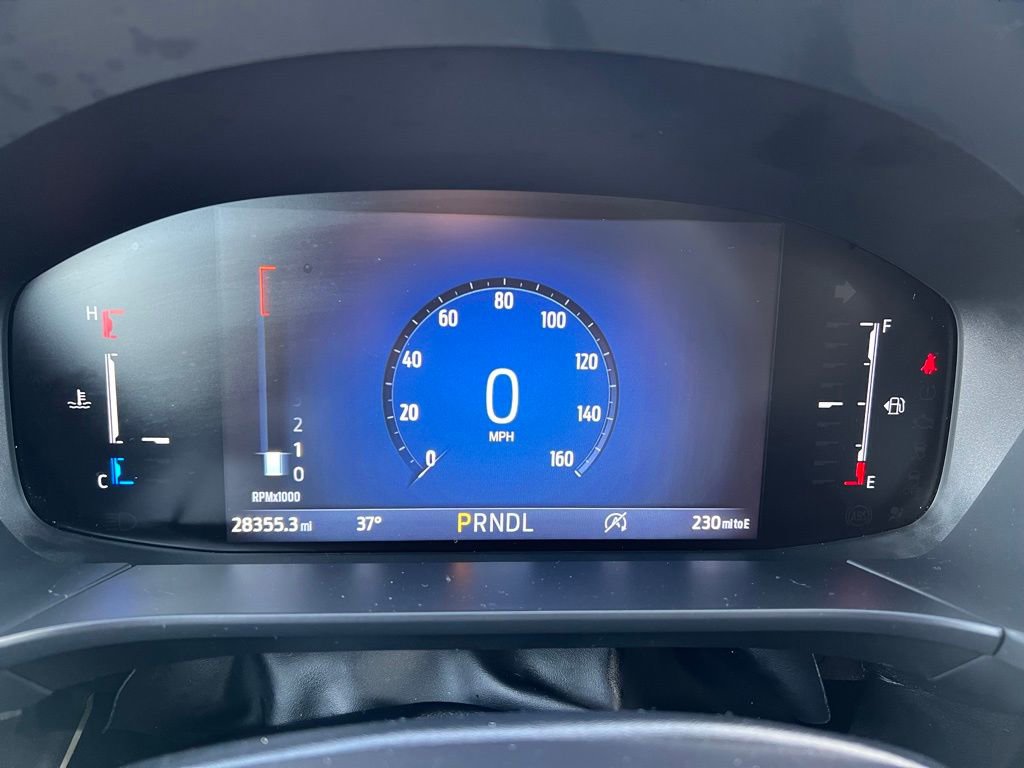 Used 2025 Ford Escape ST-Line image 30