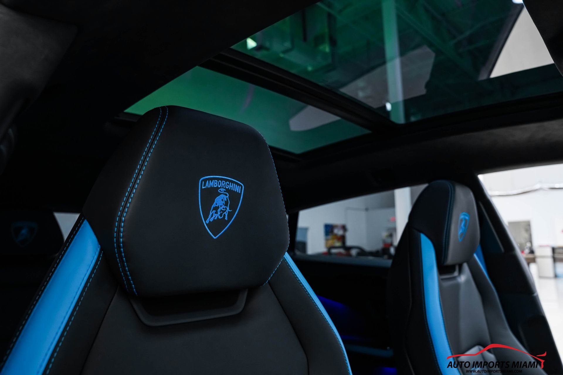 Used 2025 Lamborghini Urus SE image 50