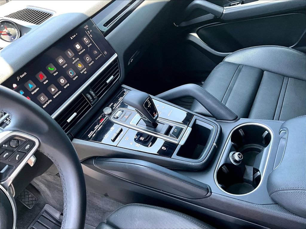 Certified 2023 Porsche Cayenne AWD/4WD image 17