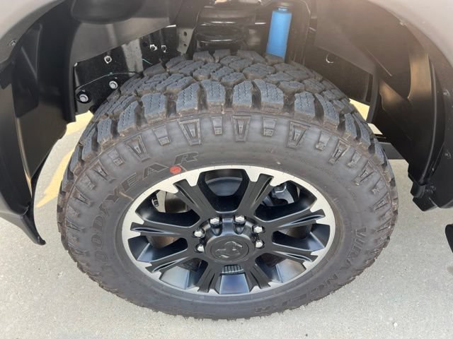 New 2026 RAM 2500 Warlock AWD/4WD image 14