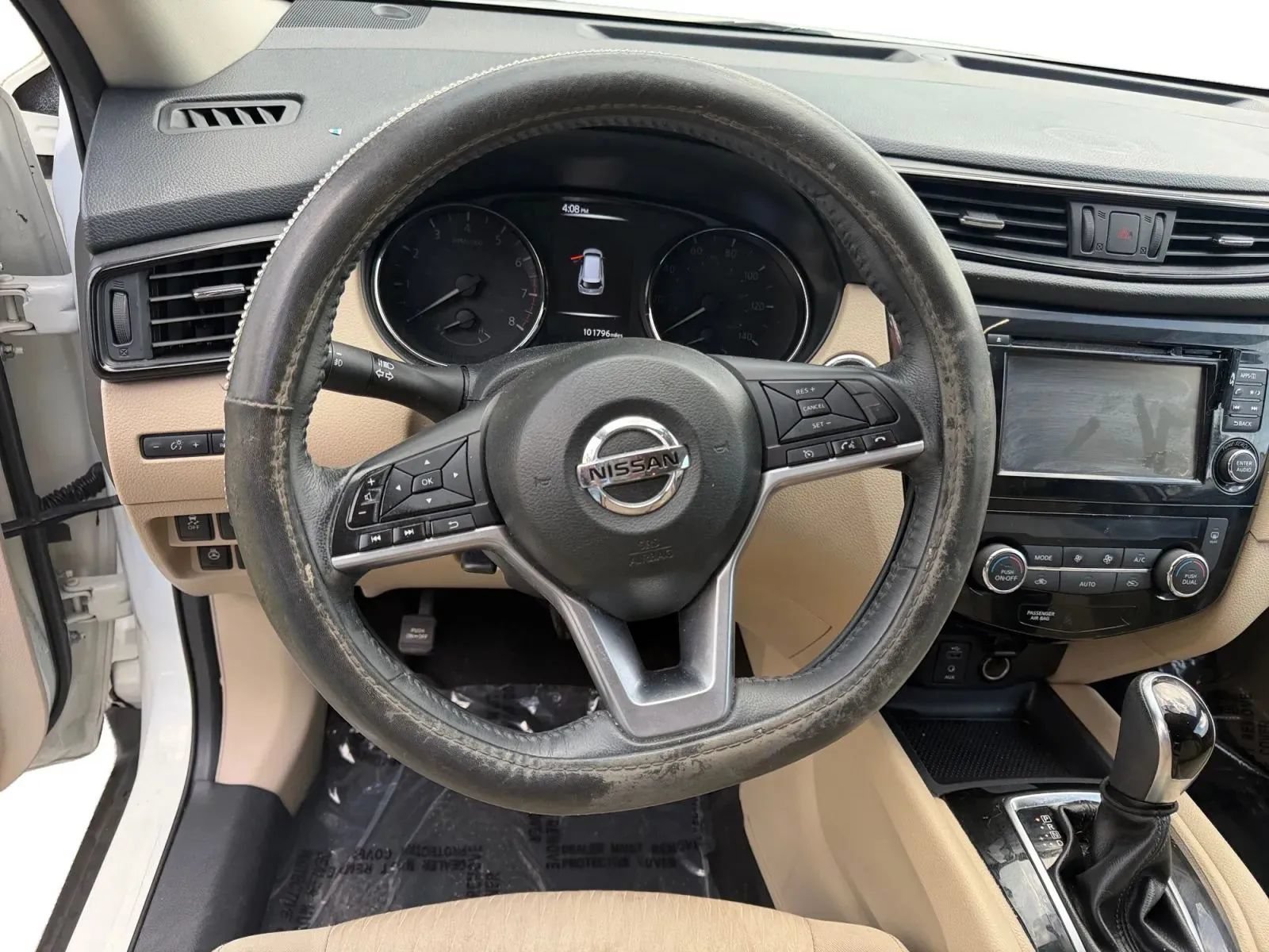 Used 2017 Nissan Rogue SV w/ SV Premium Package FWD image 11