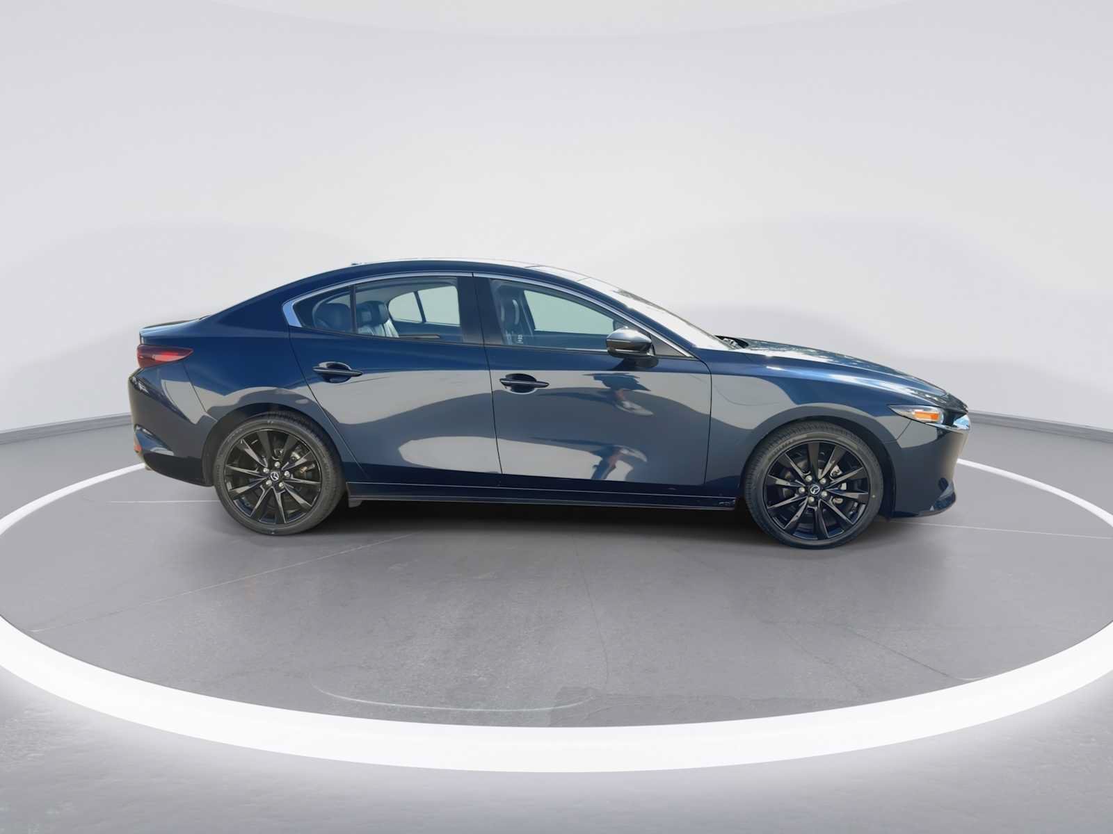 Used 2024 MAZDA MAZDA3 s FWD image 9