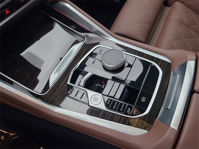 Used 2024 BMW X6 xDrive40i w/ Premium Package image 39