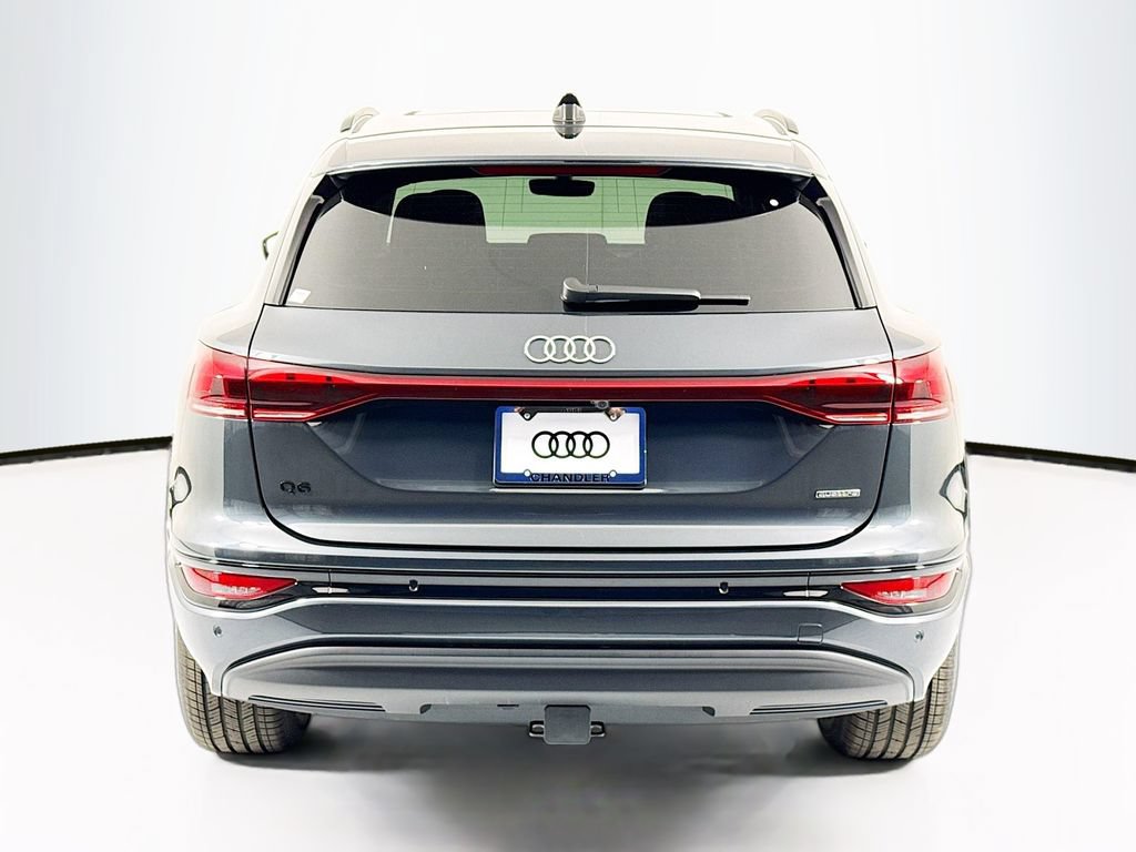 Used 2025 Audi Q6 e-tron Premium AWD/4WD image 7