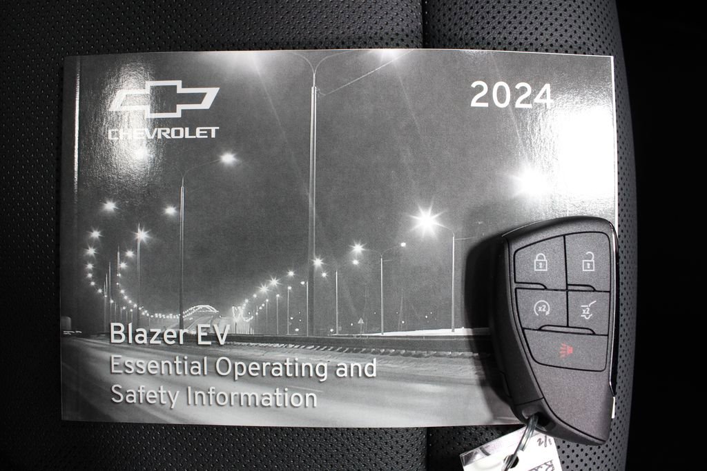 New 2024 Chevrolet Blazer EV LT image 46