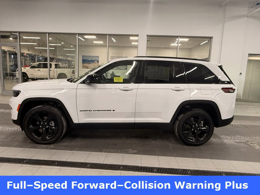 Certified 2025 Jeep Grand Cherokee Altitude image 5