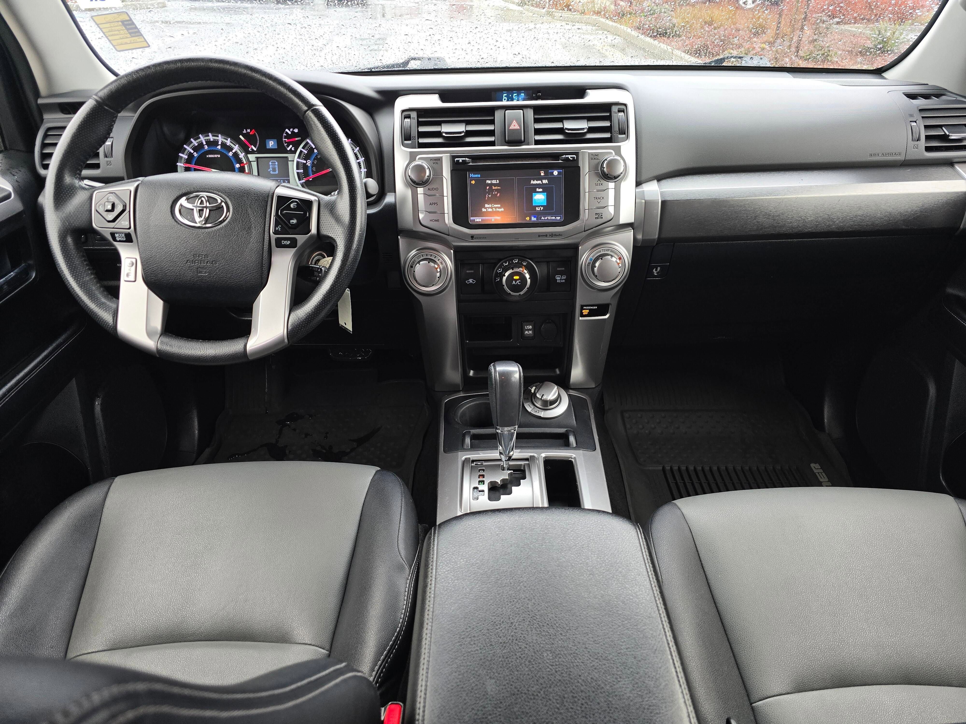 Used 2017 Toyota 4Runner SR5 Premium image 14