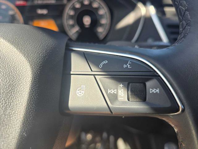 Used 2023 Audi Q5 e Premium w/ Convenience Package image 32