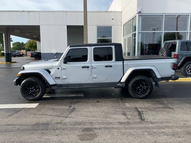 Used 2022 Jeep Gladiator Sport AWD/4WD image 6