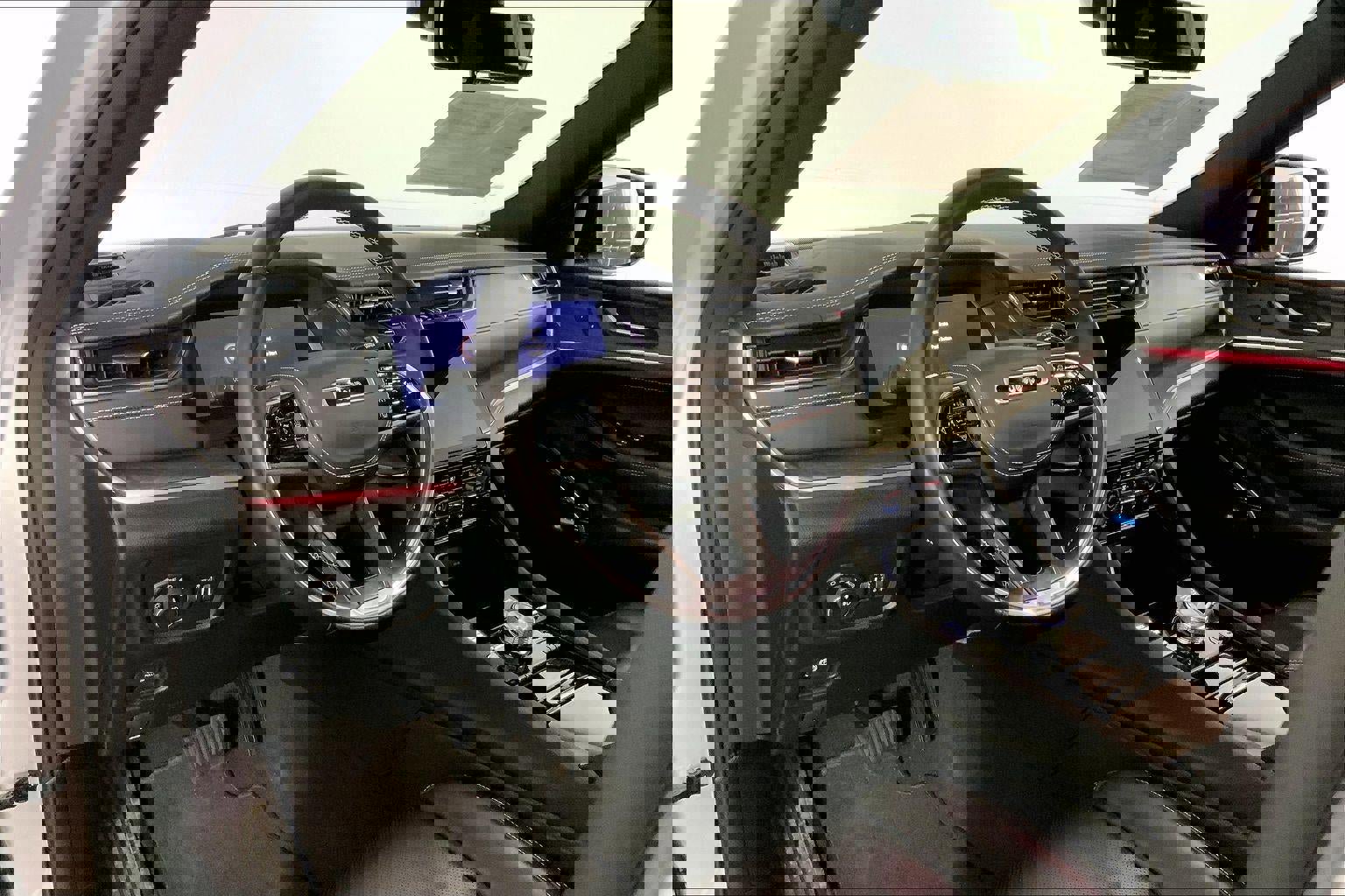 Used 2022 Jeep Grand Cherokee Overland w/ Luxury Tech Group IV image 14