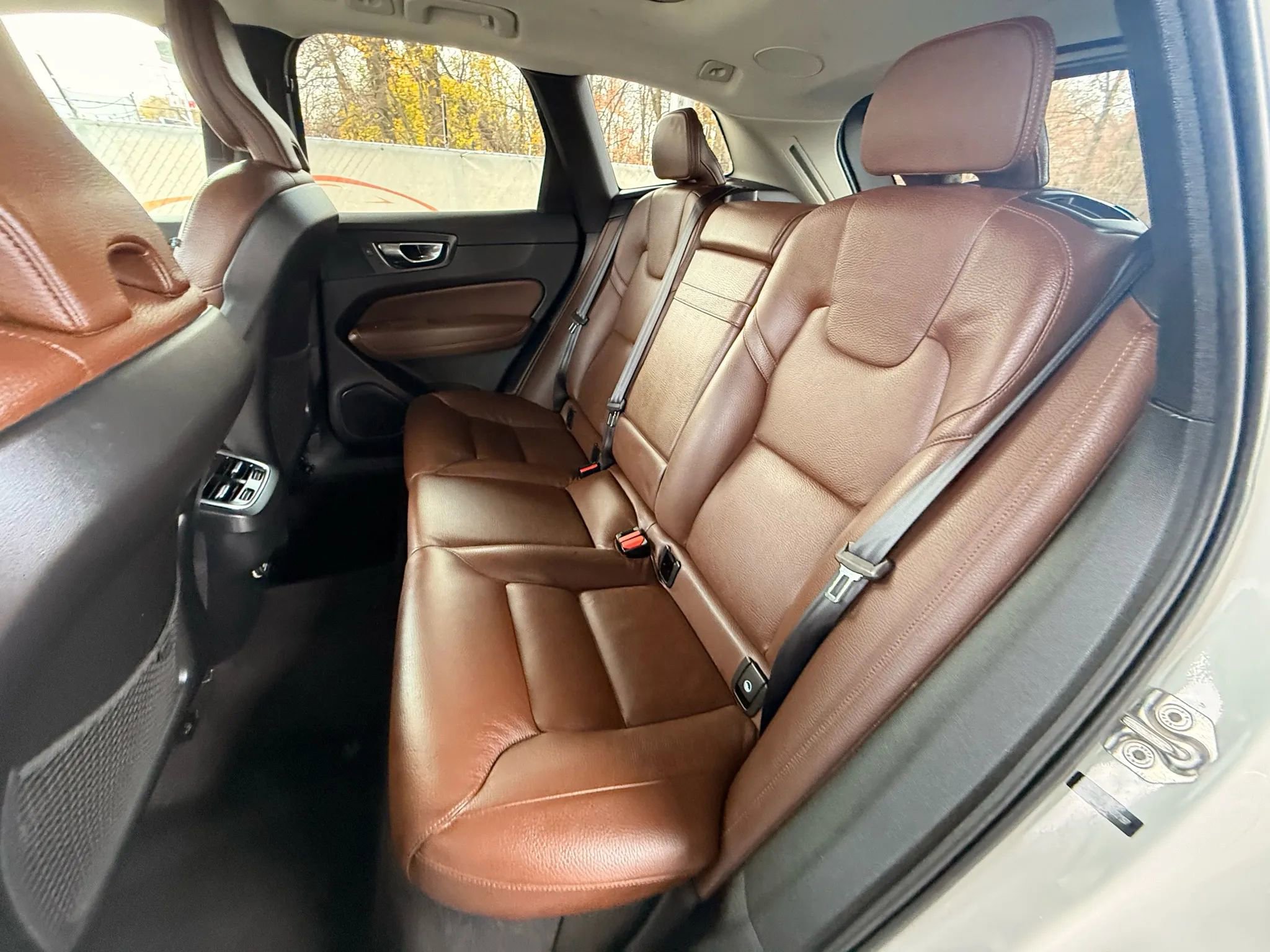 Used 2020 Volvo XC60 T5 Inscription image 19