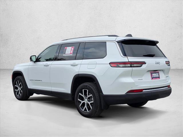 Used 2023 Jeep Grand Cherokee L Limited w/ Luxury Tech Group II AWD/4WD image 3